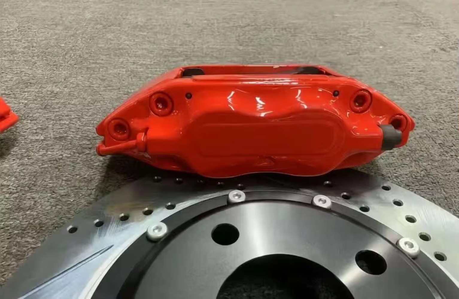 Nuovi Kit Pinze Freno Racing i - Forged Front Brake Caliper 4 Piston recensione e prezzo